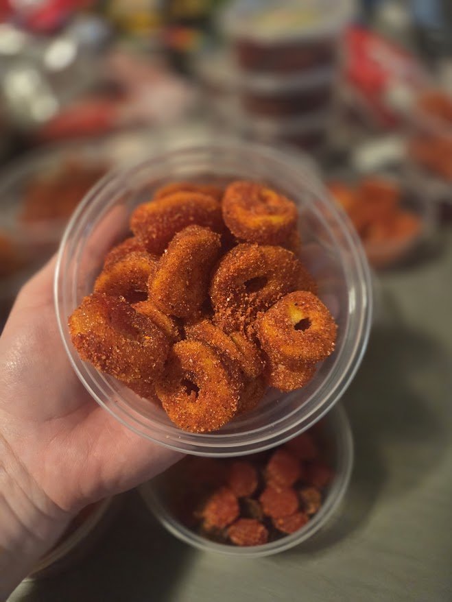 Aritos de durazno Enchilados